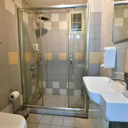Apart-hotel Katre 4*